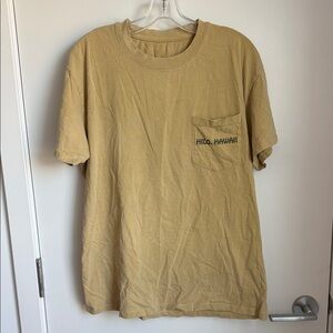Gildan Tan Short Sleeve Pocket Tee with 'HILO, HAWAII' Print